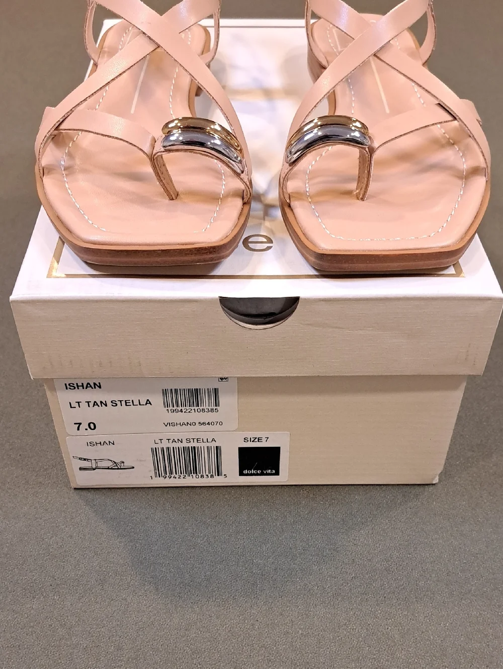 Dolce Vita Ishan Sandal - Color: Tan - Size: 7 - Picture 3 of 9